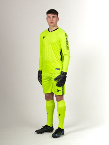 A full bright yellow goalkeeper kit is being worn, which had black trim