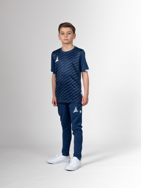 This person is wearing a navy blue t-shirt with navy blue joggers