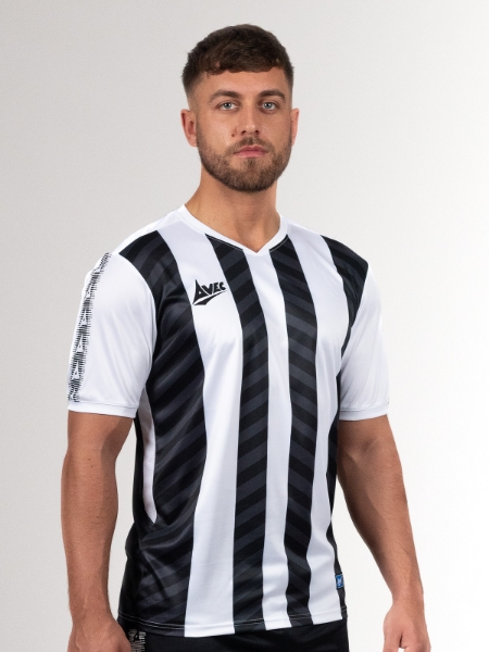 A classic black and white shirt jersey is being worn by this man