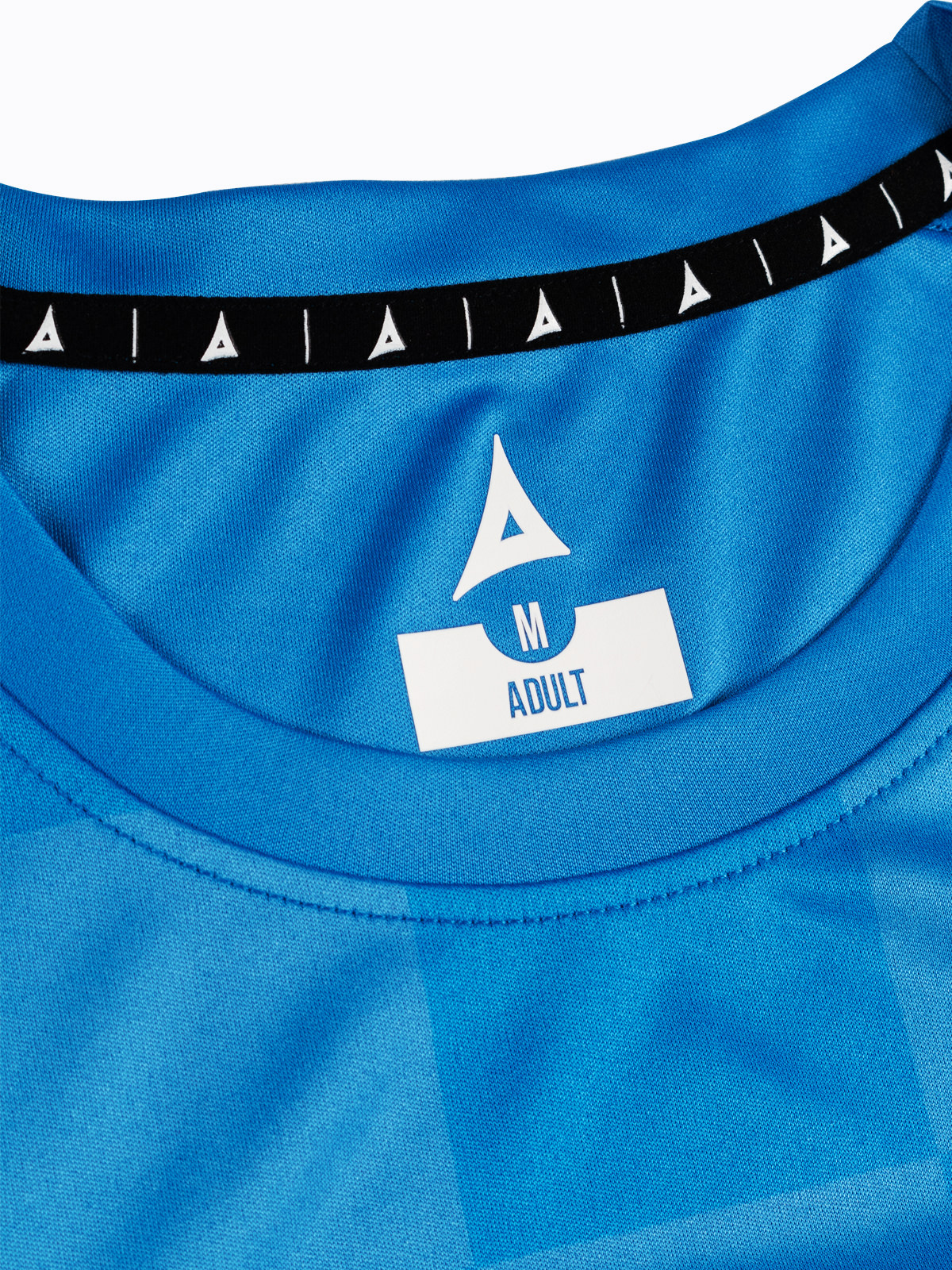 picture of team id pro perform - sky/white