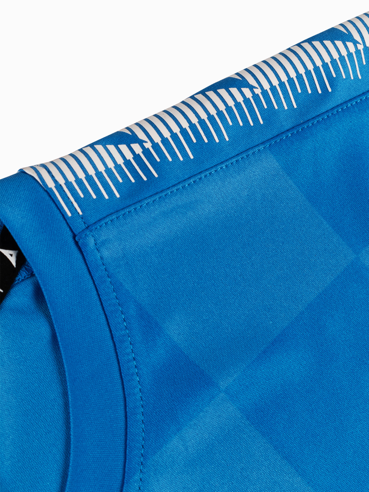 picture of team id pro perform - sky/white